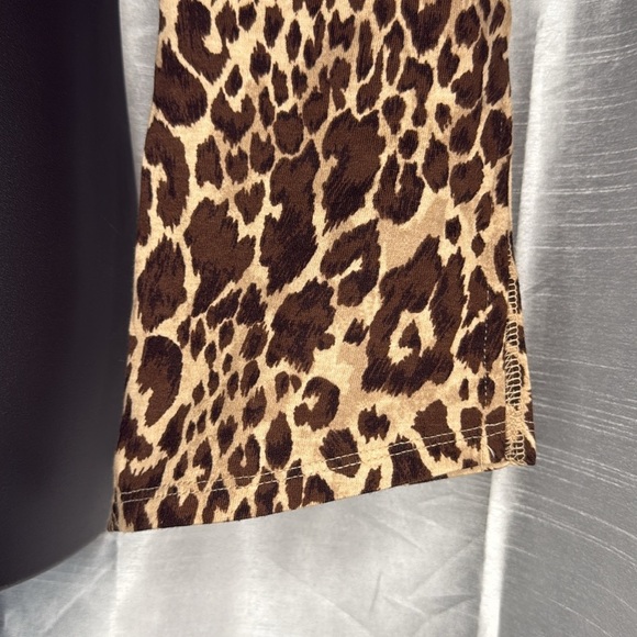 Lovefool Women’s 3X Keyhole Long Sleeve Wrap With Tie Leopard Print Cropped Top - Picture 6 of 9